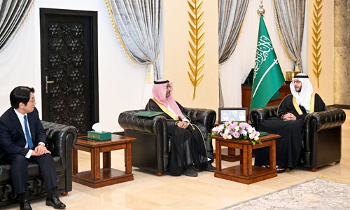 الأمير سعود بن نهار يلتقي مسؤولي الشركات الكورية 