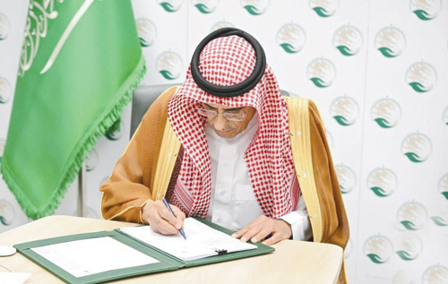 لجنة حقوقية تعاين مواقع احتجاز غير قانونية بحضرموت لجنة حقوقية تعاين مواقع احتجاز غير قانونية بحضرموت