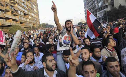فيما أحيا مؤيدو مرسي مليونية باسم «ضد العنف» 