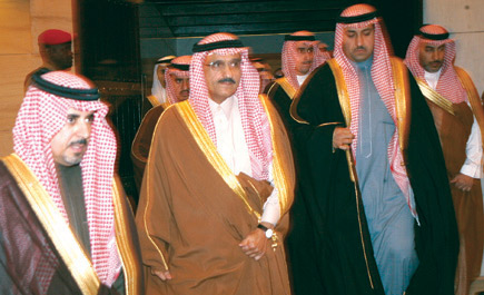 سمو أمير منطقة الرياض وسمو نائبه يستقبلان المهنئين 