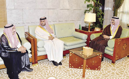 أمير منطقة الرياض يستقبل رئيس الهيئات والمهندس البراك 