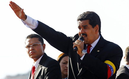 المعارضة ترفض مادورو رئيساً للبلاد وتعتبره «انتهاكاً» للدستور 