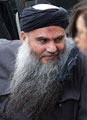 القضاء البريطاني يعيد الإسلامي أبو قتادة إلى السجن 