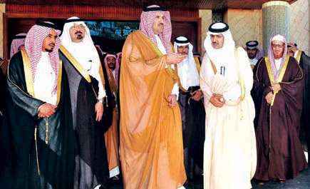 الأمير فيصل بن سلمان بن عبد العزيز يتفقد محافظة وادي الفرع 