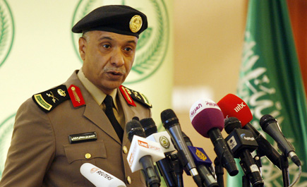 مستمرون في تعقب المتسللين.. وهناك من يسعى إلى هزّ الثقة بين المواطن ورجال الأمن