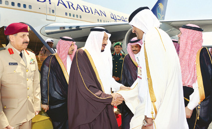 سمو ولي العهد يصل إلى الدوحة للمشاركة في القمة العربية 