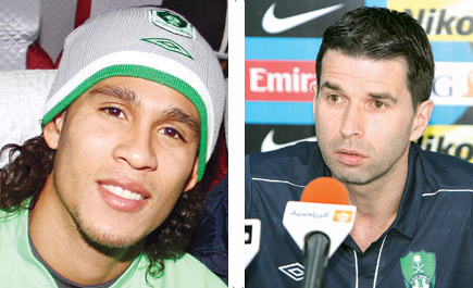 مدرب الأهلي يطالب لاعبيه بنقاط الرائد 