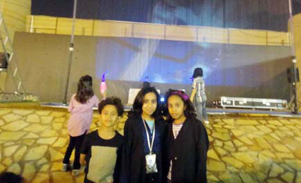 الشاشة المائية تخطف أنظار الصغار في مهرجان ربيع الرياض 