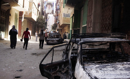 غضب 6 أبريل .. مصادمات في عدة مدن مصرية 