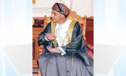 نائب رئيس الوزراء العماني يستقبل بندر بن سلمان 