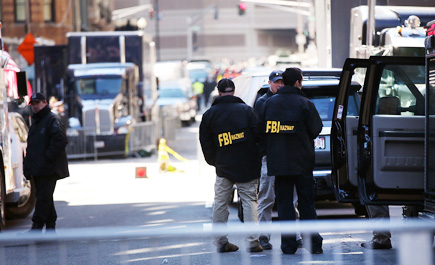 (FBI) تتعهد بالتحقيق في تفجير بوسطن بكل بقاع الأرض 