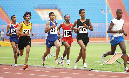 الرياض تستضيف أفضل لاعبي القوى للشباب اليوم 