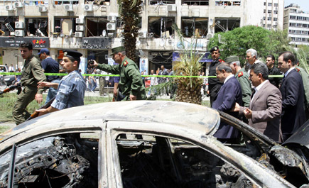 (13) قتيلاً في انفجار بدمشق .. ونصر الله يقر بمشاركة عناصر حزبه في القتال لجانب النظام 