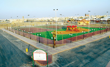 عقب افتتاح الساحة البلدية بالحي 