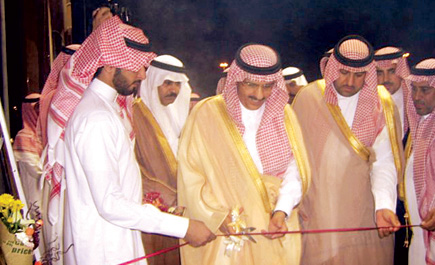 أمير منطقة الرياض خلال زيارته للدوادمي: 