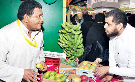 جازان.. تستعرض ما تنتجه من فواكه استوائية بمهرجان المانجو 