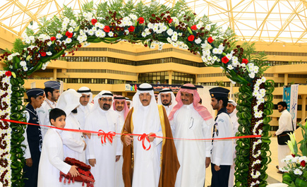 مدير جامعة القصيم يشهد ختام الأنشطة الطلابية ويدشن معرض الكليات
