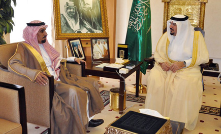 نائب أمير منطقة القصيم يستقبل محافظ الشماسية الجديد 