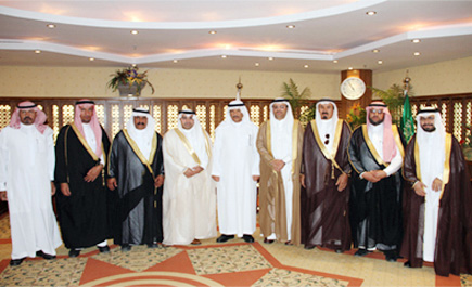 مدير جامعة القصيم يستقبل وفد أهالي النبهانية 
