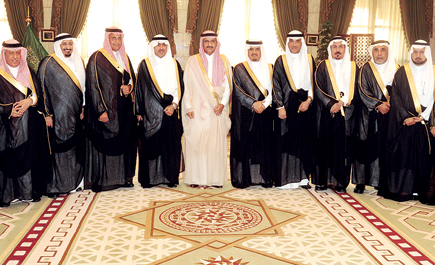 أمير منطقة الرياض ونائبه يستقبلان وكيل وزارة الداخلية ووكلاء إمارات المناطق