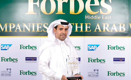 الرئيس التنفيذي لـ«الراجحي القابضة» يتسلّم جائزة «فوربس» لأكثر الشركات تأثيراً  في العالم العربي 