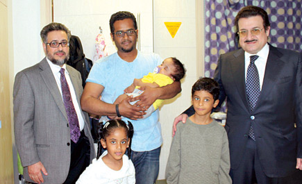 الأمير محمد بن نواف يزور المرضى السعوديين في عدد من المستشفيات بلندن 