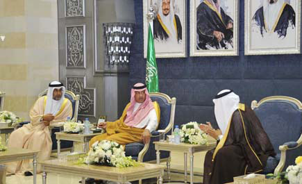 الوزاري الخليجي يؤكد دعم حق الإمارات على جزرها .. ويعد أي ممارسات إيرانية باطلة 