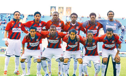 الكاميروني «موندومو» يطالب الزمالك بالموافقة على انتقاله للرائد