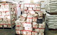 «التجارة» تتلف أكثر من (22) ألف وحدة غذائية فاسدة معدة للبيع 