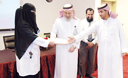 (70) ألف وحدة دم ومشتقاته من ( 20 ) ألف متبرع بمدينة الملك فهد الطبية