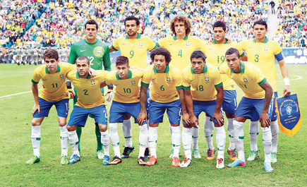 قبل عام على المونديال.. البرازيل تبحث عن كرتها المفقودة