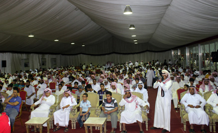 اليوم السبت السحب على السيارة الأولى في ملتقى الشباب بعنيزة 