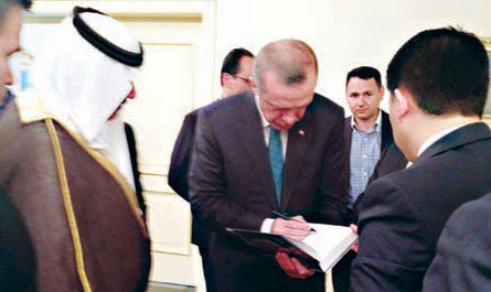 أردوغان والأمير متعب بن عبدالله بحثا الموضوعات الإقليمية والدولية وتعزيز التعاون في كافة المجالات 