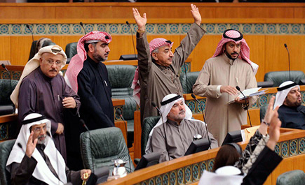 الكويت: تحصين قانون «الصوت الواحد» وإبطال البرلمان 