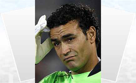 عصام الحضري يغازل «برادلي» للعودة لصفوف الفراعنة