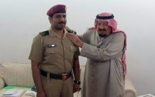 الأيداء رائد 