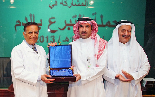 «التخصصي» يكرم STC لمساهمتها الفاعلة بحملات التبرع بالدم 