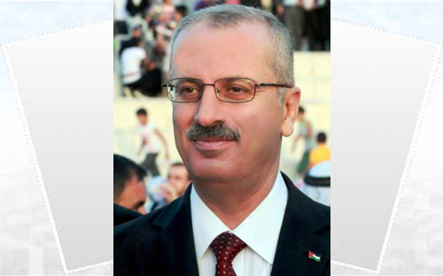 رئيس الوزراء الفلسطيني الجديد يُقدم استقالته للرئيس عباس بسبب خلافات على الصلاحيات