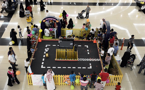 فعاليات فورمولا الأطفال والأسر المنتجة وكفاءة الطاقة بـ(القصر مول) 