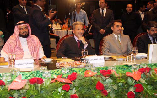 الملحقية الثقافية السعودية بمصر تحذر الطلبة من أماكن التجمعات والمظاهرات