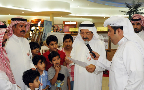 ختام فعاليات المعرض التوعوي للتبرع بالدم بعنيزة