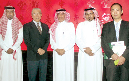 ممثل تايوان في المملكة يلتقي رئيس جمعية التشكيليين السعودية 