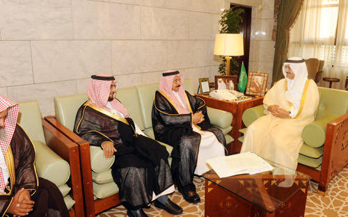 أمير منطقة الرياض يستقبل مدير فرع الجمعية الوطنية للمتقاعدين 