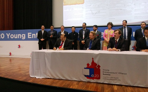 المملكة تُشارك في قمة رواد الأعمال لدول العشرين في روسيا 