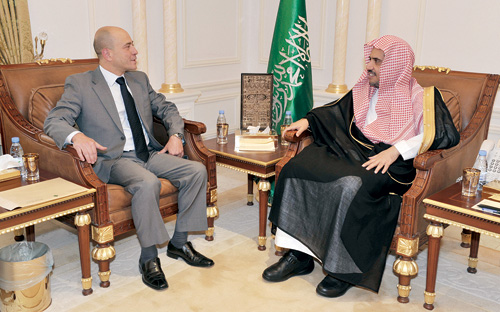 وزير العدل يستقبل السفير اللبناني 