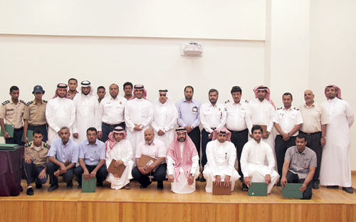 تقني الأحساء يكرم الفاعلين بمعرض «يا بني اركب معنا»