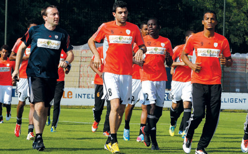 منغازو يشعل تدريبات الشباب في معسكر بلجيكا 