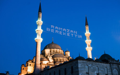 رمضان يعيد النور ويجدّد الأمل للسياحة في تركيا