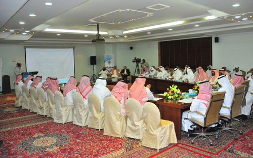 بلدية عنيزة تقيم ورشة عمل متخصصة عن تطوير وسط المدن