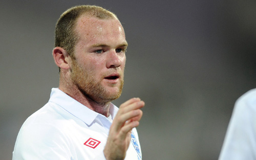 مدرب مانشستر يونايتد: «روني ليس للبيع ولن يترك النادي»